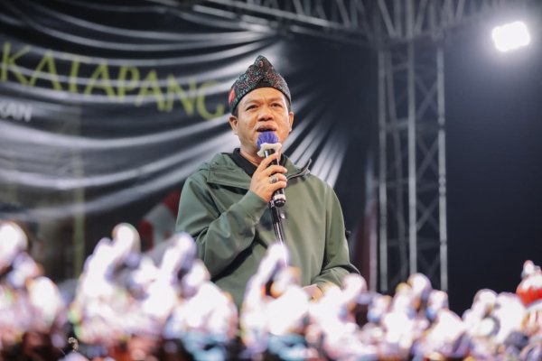 Di Hajat Desa Sukamukti, Kang DS Sampaikan Program MBG dan Koperasi Merah Putih