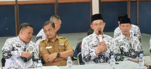 PGRI Kabupaten Bandung Lantik Empat Anak Lembaga, Perkuat Kiprah Guru Menuju Indonesia Emas 2045