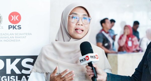 Netty Prasetiyani: Anggaran Kesehatan Harus Hadirkan Manfaat Nyata