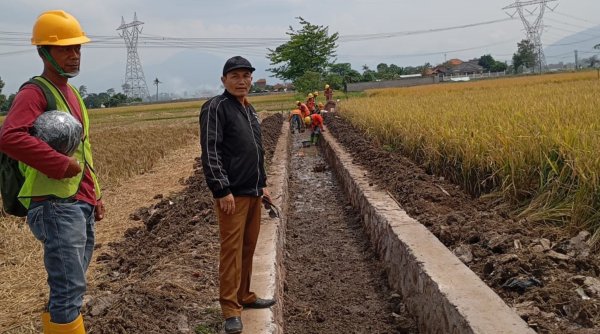 Saluran Irigasi Baru di Solokanjeruk, Dorong Produktivitas Pertanian Kabupaten Bandung