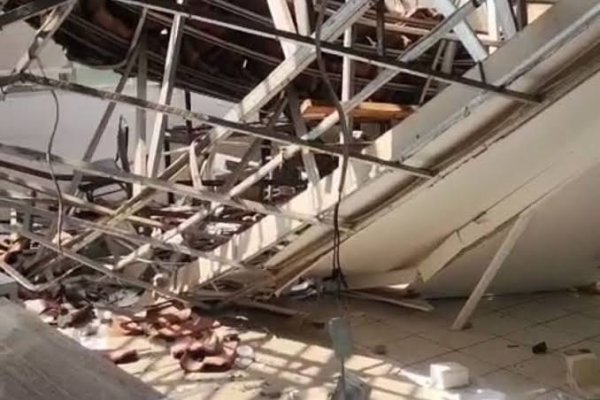 Diduga Akibat Rangka Bangunan Rusak, Atap SMKN 1 Cileungsi Ambruk 26 Siswa Luka