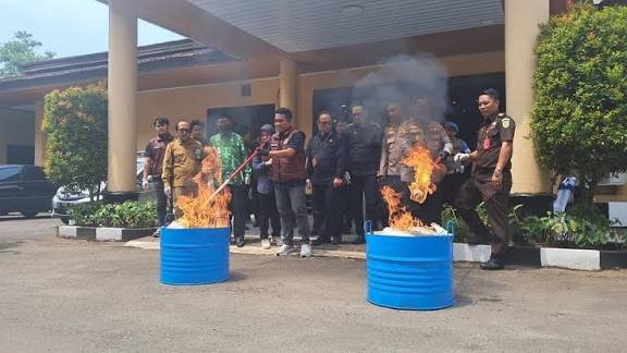 Polda Banten Musnahkan 3,65 Kg Sabu, 42 Ribu Butir Obat Keras Ilegal