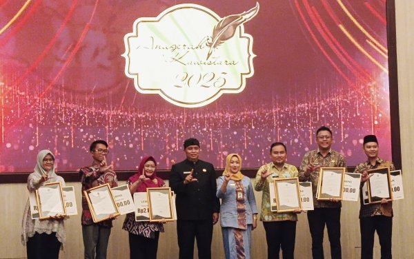 SDN 1 Ngamprah Raih Anugerah Kawistara Balai Bahasa Provinsi Jawa Barat