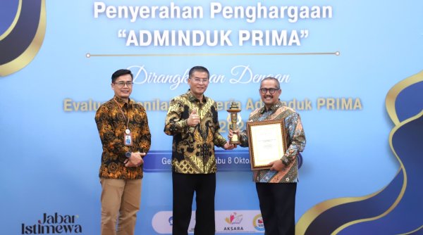 Bedas Pisan! Pemkab Bandung Raih Tiga Penghargaan Sekaligus dari Gubernur Jabar