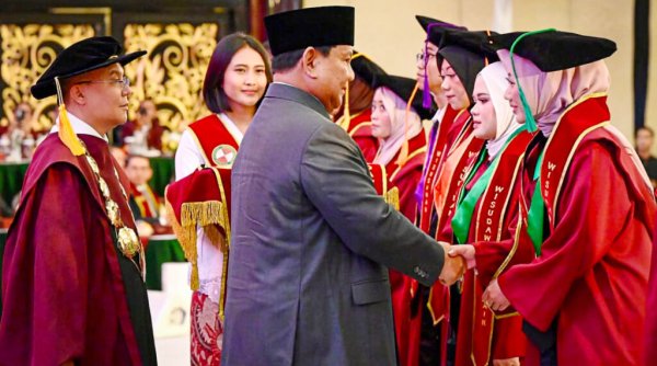 Prabowo kepada Generasi Muda: Jangan Takut Jadi Jujur!