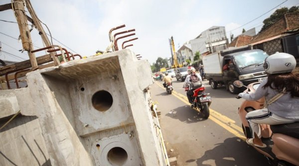 Pemasangan Girder Flyover Nurtanio, Sejumlah Ruas Jalan Ditutup Sementara