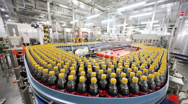 Coca-Cola Jadi Perusahaan Pertama di Hong Kong Daur Ulang Botol Plastik Jadi Botol Baru
