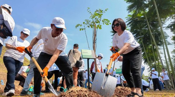 25.000 Pohon untuk Masa Depan: Kawan Lama Group Bersama Wujudkan Bumi Lebih Hijau