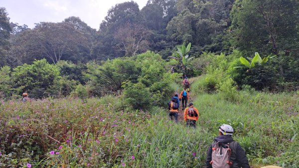 Ayah dan Anak Hilang Saat Mendaki di Lembah Tengkorak, Pencarian Masih Berlanjut