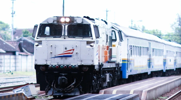 Gubernur Jabar dan PT KAI Sepakat Wujudkan Kereta Cepat Jakarta–Bandung 1,5 Jam