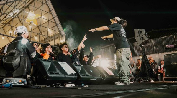 Authenticity Soundroom: Berpestapora Tour di Empat Kota
