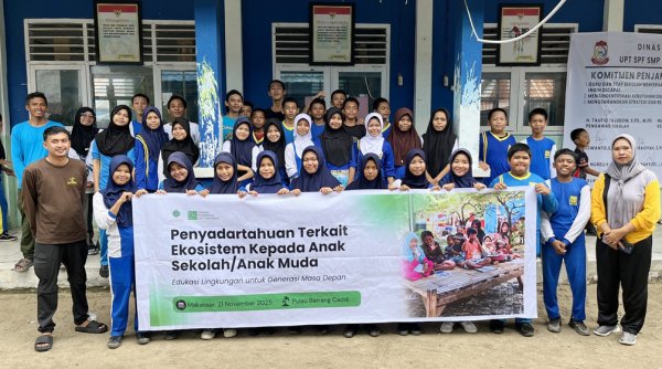 31 Siswa SMP Negeri 39 Makassar Ikuti Penyadartahuan Ekosistem Laut di Pulau Barrang Caddi