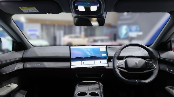 CHANGAN DEEPAL S07: E-SUV Futuristik Standar Baru di Indonesia