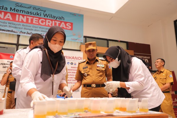 Cimahi Perkuat Disiplin ASN Lewat Pembinaan dan Tes Urine Massal