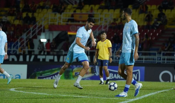 Persib Dekat ke Fase Knock-out, Julio Cesar Tetap Waspada