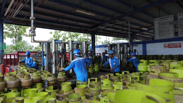 Pertamina Kirim 360 Ton Elpiji ke Aceh Lewat Jalur Laut Pascabencana