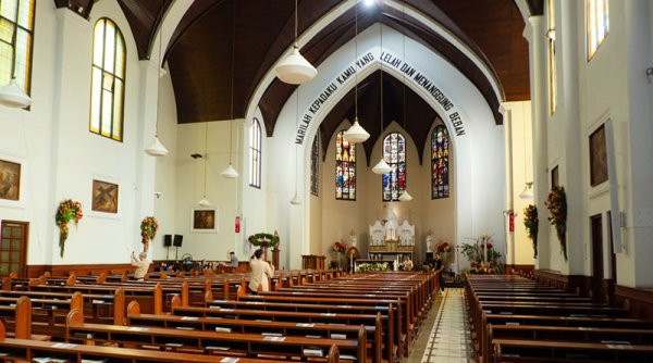 Gereja di Kota Bandung Siap Sambut Natal 2025