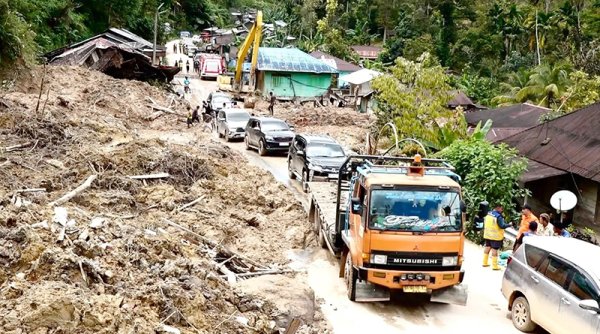 Korban Tewas 750 Orang Akibat Banjir di Sumatera