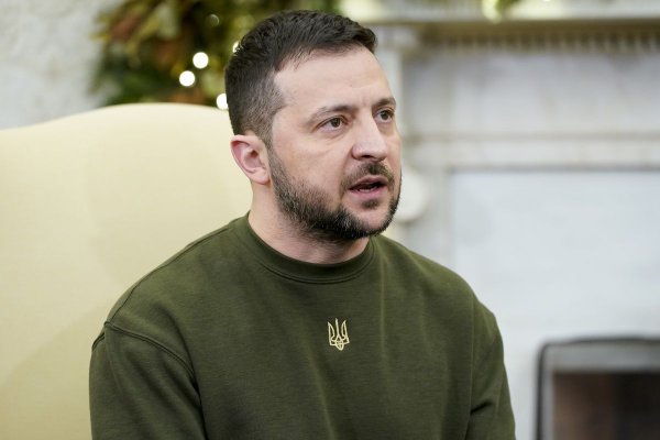 Natal di Tengah Perang: Pernyataan Keras Zelensky Picu Reaksi Kremlin di Saat Serangan Drone Memuncak