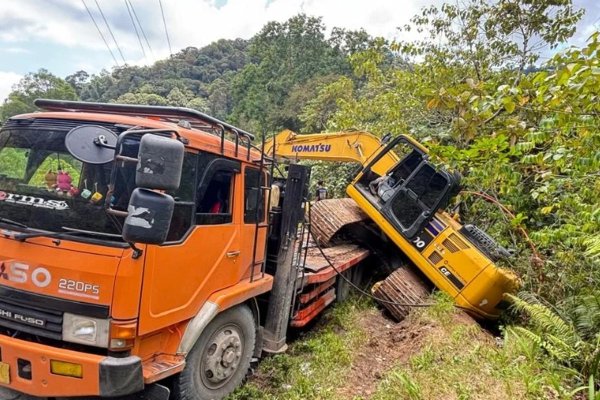 Niat Bantu Korban Bencana, Eks Ketua DPRD Pasaman Tewas Tertimpa Alat Berat