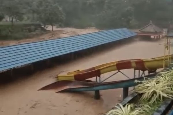 Banjir Bandang Hantam Cililin, Wisata Lembah Curugan dan Sawah Warga Luluh Lantak
