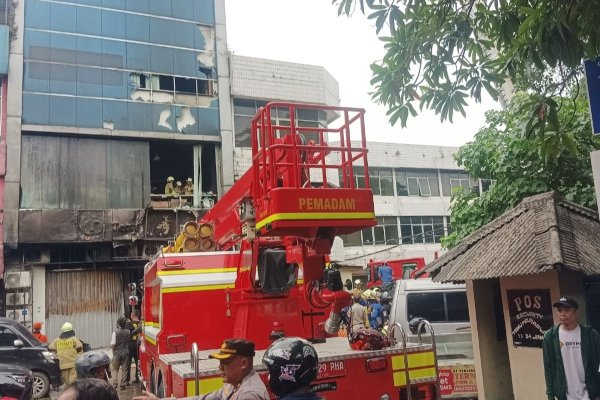 Tragedi Kebakaran Terra Drone: Ibu Hamil Menjadi Korban, Standar Keamanan Gedung Dipertanyakan