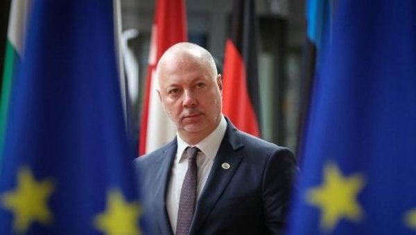 PM Bulgaria Rosen Zhelyazkov Mundur di Tengah Gelombang Protes dan Krisis Politik Berlarut