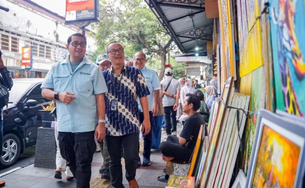 Dari Braga ke Cihapit, Menteri Ekraf Dorong Bandung Bangkit dari Tragedi Tantangan Ekonomi Lokal