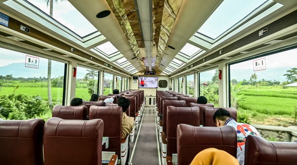 Nataru, Kereta Panoramic Dorong Pariwisata Daerah