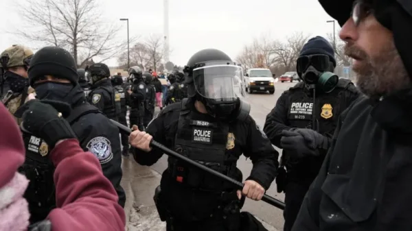 Konflik Imigrasi Memanas, Gubernur Minnesota Diselidiki Departemen Kehakiman AS