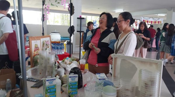Lewat Food Bazaar, SMAK BPK PENABUR Singgasana Latih Kewirausahaan Siswa