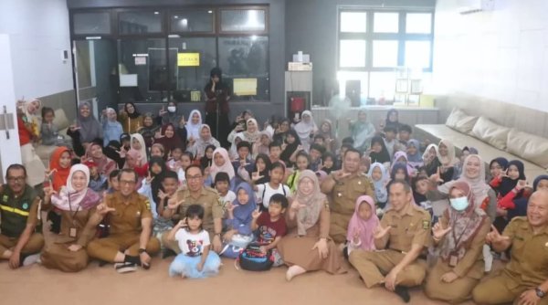 Anak Kecanduan Gadget, Orangtua di Sukabumi Diimbau Arahkan ke Kegiatan Positif