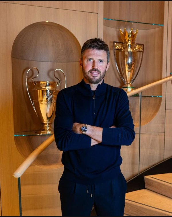 Derby Terakhir Musim Ini, Manchester United Tantang Takdir di Old Trafford Bersama Michael Carrick