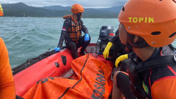 Insiden Dua Wisatawan Terseret Arus Pantai Sunset Sukabumi: Korban Terakhir Ditemukan Tewas