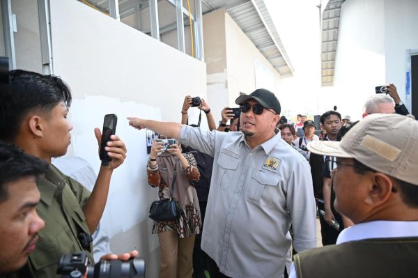 Komisi VI Pastikan Huntara di Batang Anai Kota Padang Berjalan Baik