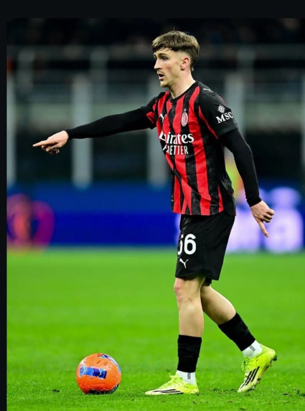 Alarm Sisi Kanan Rossoneri: Milan Pertimbangkan Norton-Cuffy di Tengah Kekhawatiran Saelemaekers