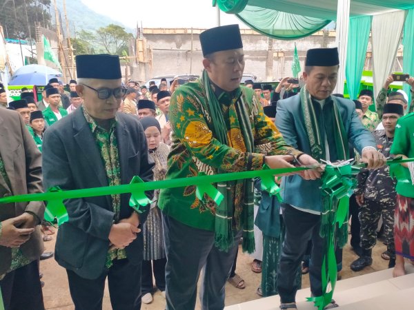 Resmikan Kantor MWC NU Arjasari,  Cucun: Ini Hasil Kekompakan dan Gotong Royong Masyarakat