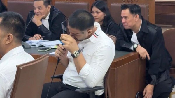 Tangis Ammar Zoni di Ruang Sidang: Penyesalan Terlambat dan Fakta Peredaran Narkoba di Rutan