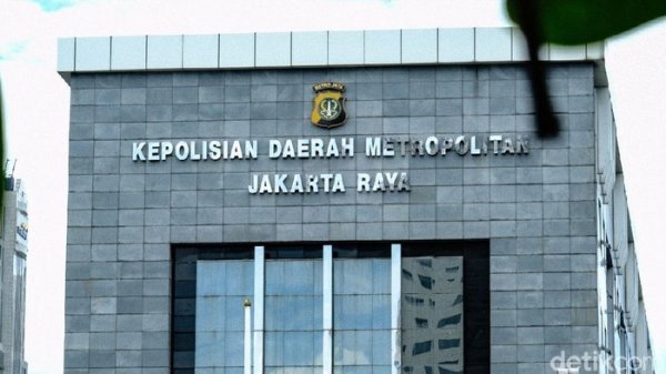 Demokrat Tempuh Jalur Hukum, Isu Ijazah Jokowi Berujung Tragedi Disinformasi di Ruang Publik