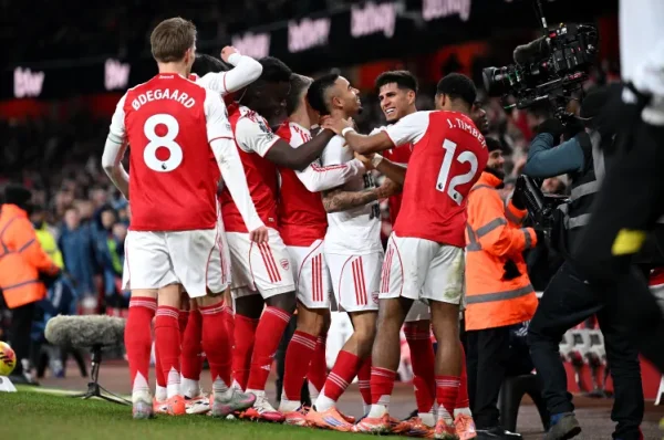 Menang Tak Meyakinkan di Stamford Bridge, Arsenal Dapat Alarm Jelang Leg Kedua
