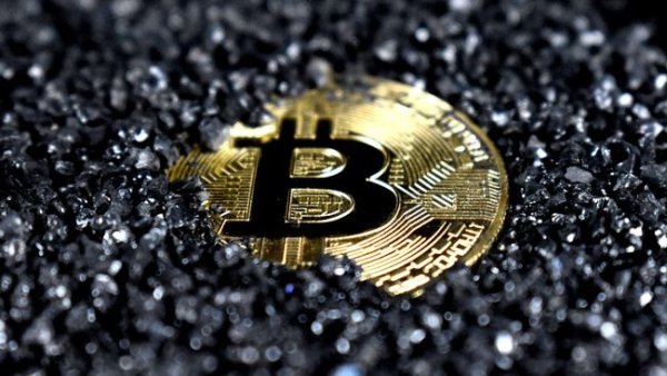 Perak Melonjak 104%, Kalahkan Bitcoin dalam Tiga Bulan Terakhir