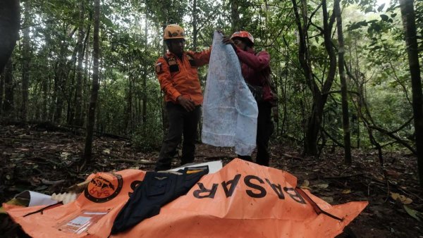 Misi Kemanusiaan di Medan Ekstrem Berakhir, Seluruh Korban Pesawat ATR Ditemukan di Gunung Bulusaraung