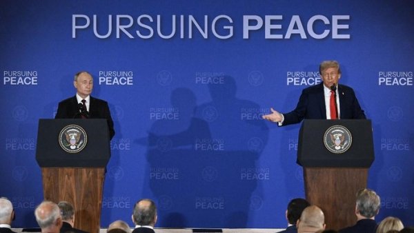 Dari Davos ke Moskow: Klaim Trump Berbeda dengan Sikap Putin soal Dewan Perdamaian