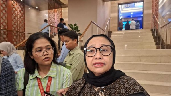 Negara Tegaskan Hak Gizi untuk Semua: Anak Usia Sekolah di Jalan Tetap Dapat MBG, Disabilitas Ditangani Kemensos