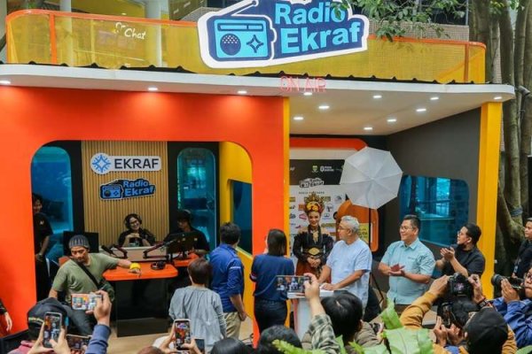 Wamenekraf: Radio Masih Strategis di Tengah Gempuran Digital