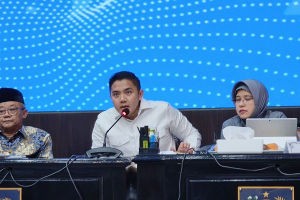 Seskab Teddy Bantah Isu Produk AS Bebas Label Halal: Regulasi Nasional Tetap Berlaku