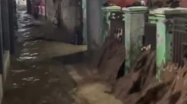 Luapan Sungai Cisunggalah, Rendam Permukiman Warga di Majalaya