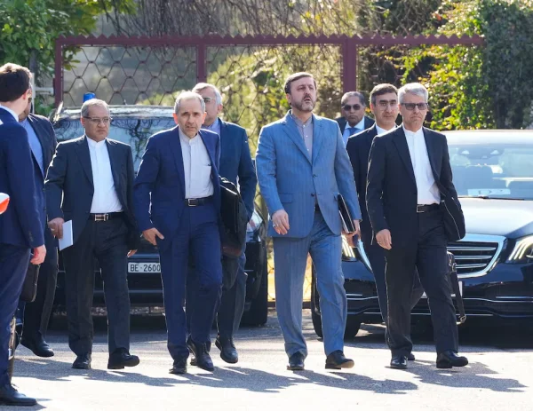 Pembicaraan Nuklir AS–Iran di Jenewa Berakhir Tanpa Kesepakatan, Sinyal Kemajuan Muncul di Tengah Ancaman Militer