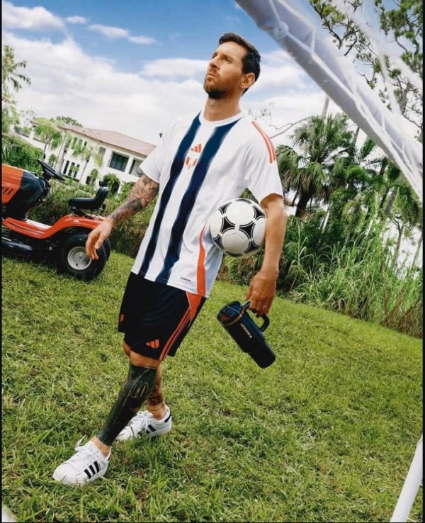 Messi Jadi Simbol Perlawanan, Spanduk Raksasa Warnai Perebutan Kursi Presiden Barcelona