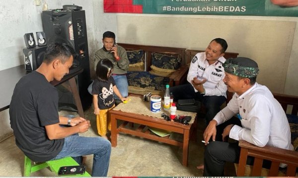 Turun Langsung ke Lapangan, Camat Anjar Lugiyana Sapa Ketua RW dan Tokoh Masyarakat